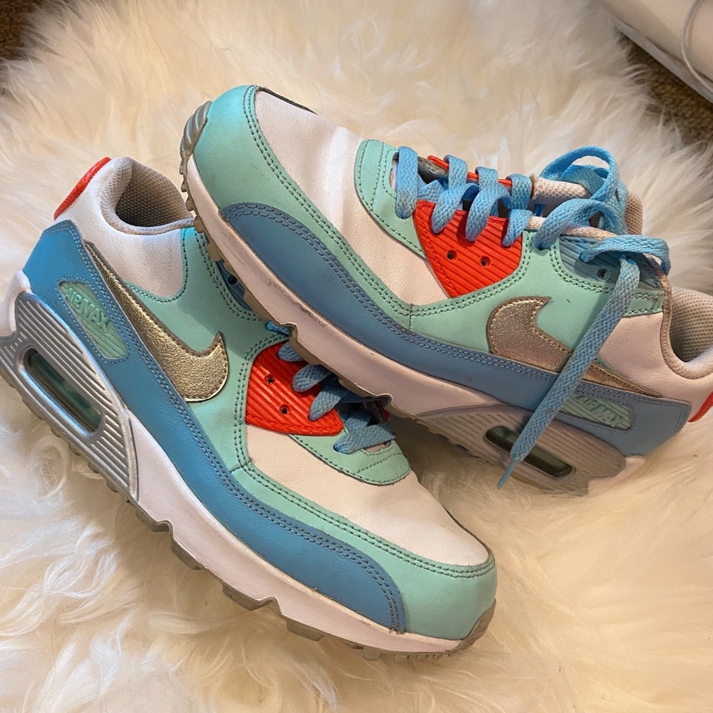 RARE AIRMAXES